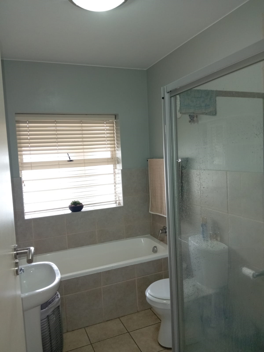 To Let 2 Bedroom Property for Rent in Diaz Beach Western Cape